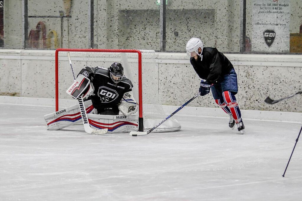 Gdi Eishockey Torwart Camp Und Schule Goalie Training Gdi Hockey